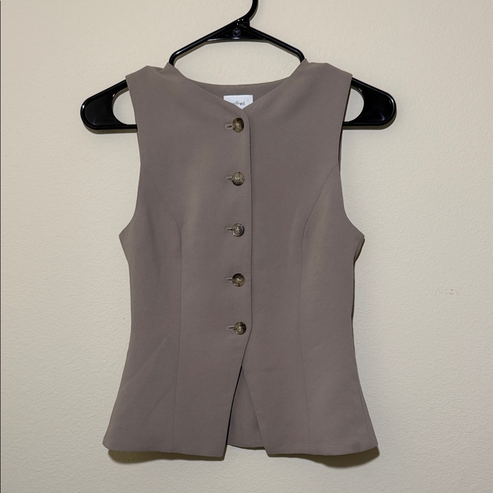 Aritzia Wilfred Regal Vest - Picture 4 of 6